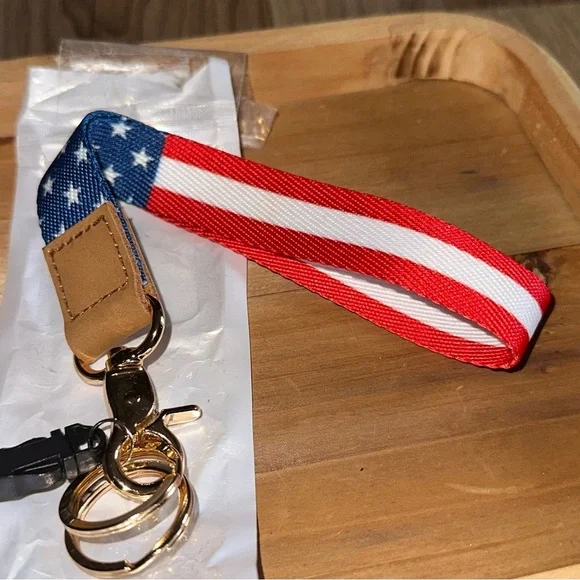 Patriotic Lanyard Keychain-NEW - Picture 1 of 3